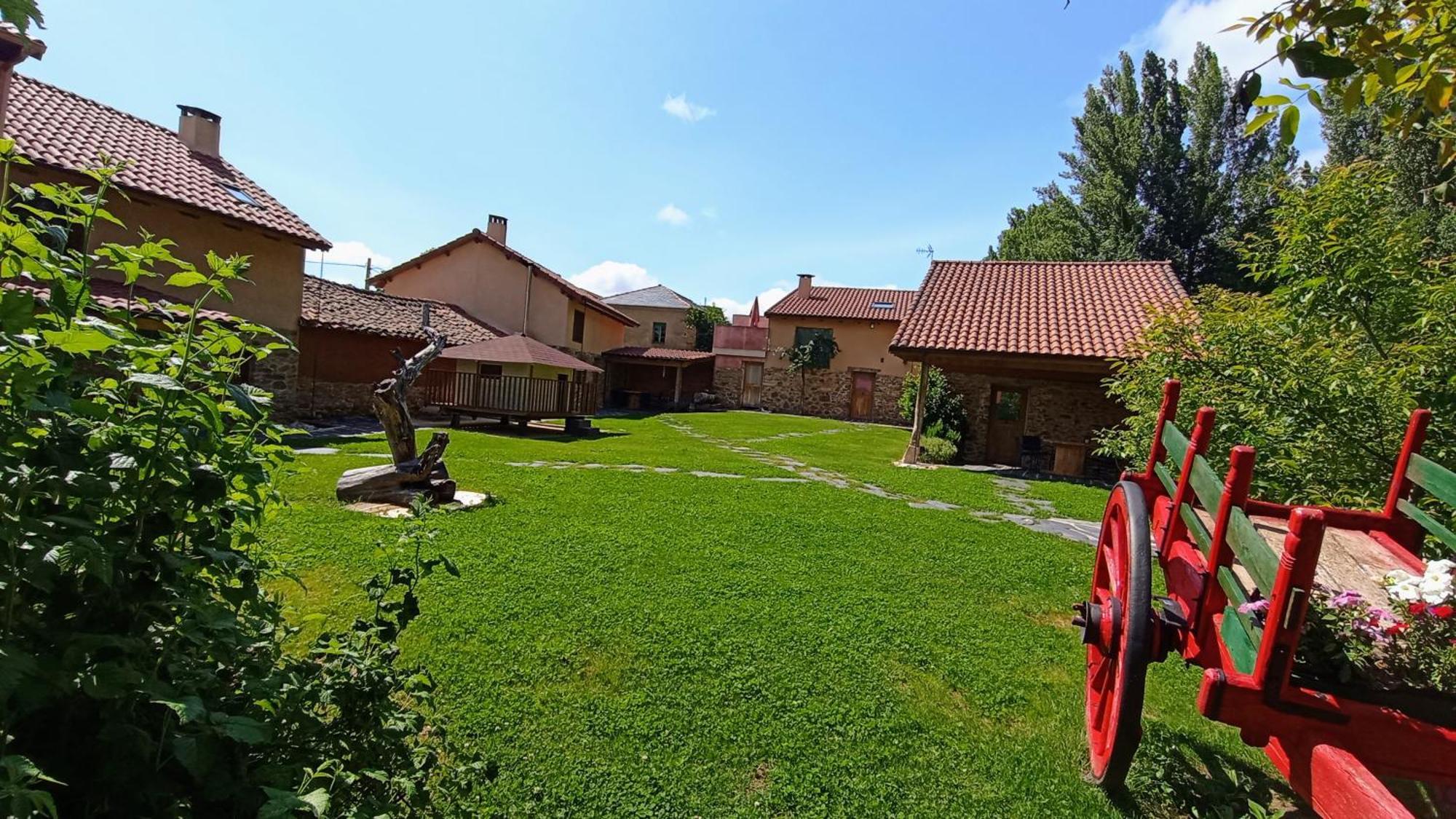La Utrera Casas Rurales Villa La Roza מראה חיצוני תמונה